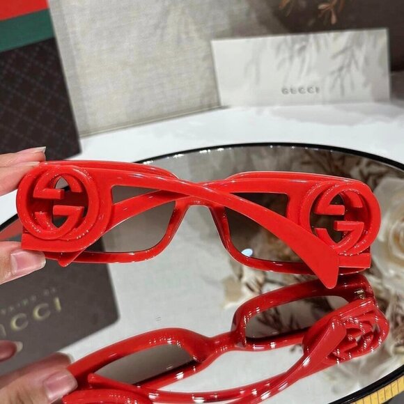NWT Gucci GG1325S-005 Red Rectangle 54mm Sunglasses main image 6